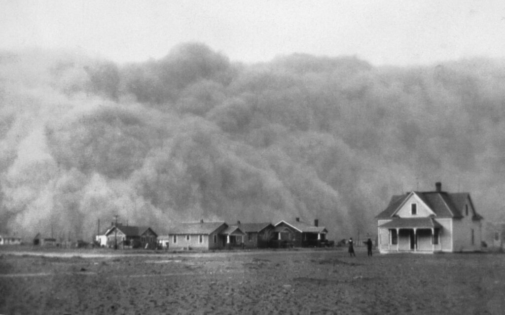 Dust Bowl storm approaching Stratford, Texas